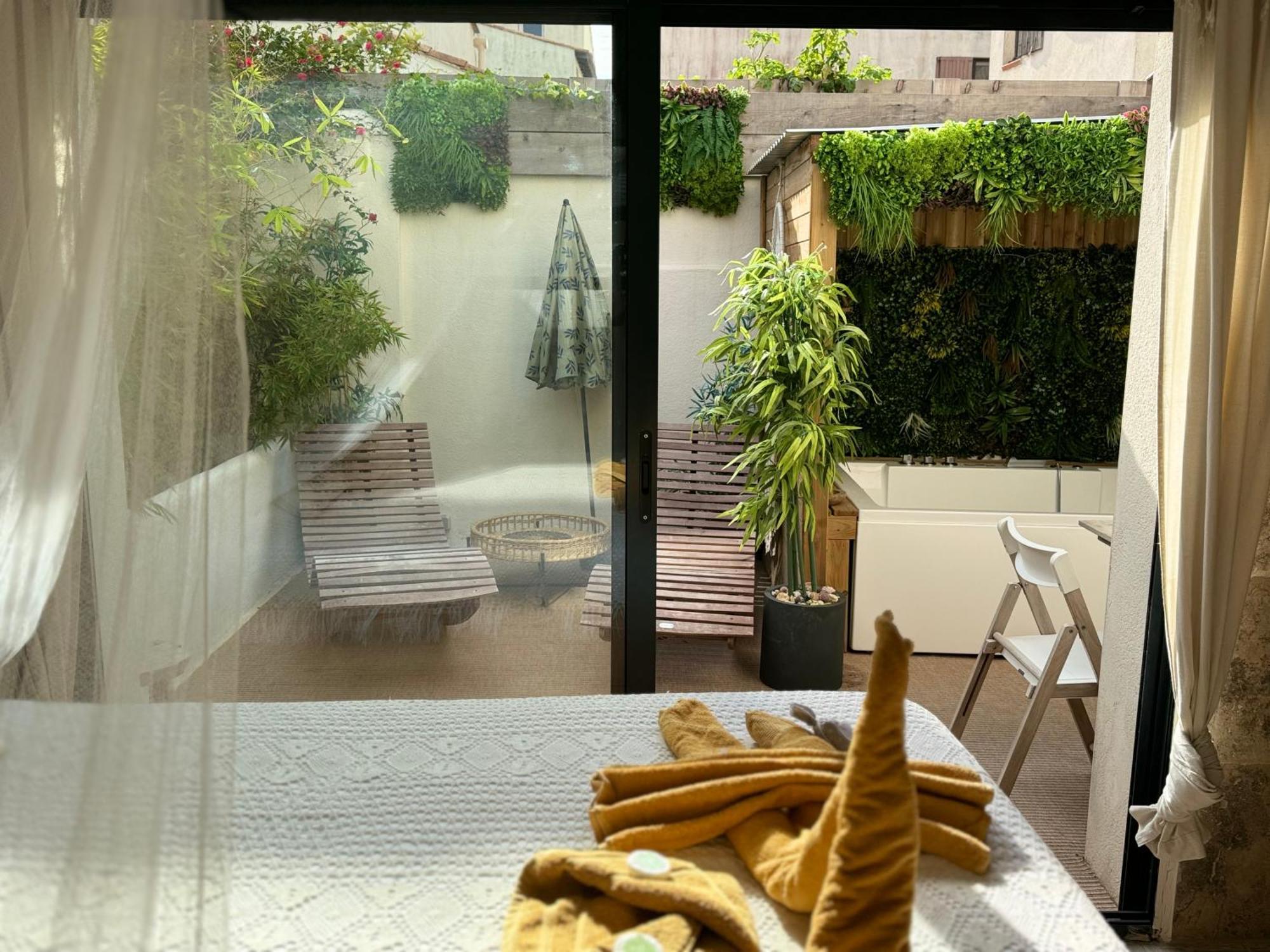Le Cocon De Sissy Hotel Saintes-Maries-de-la-Mer Ngoại thất bức ảnh